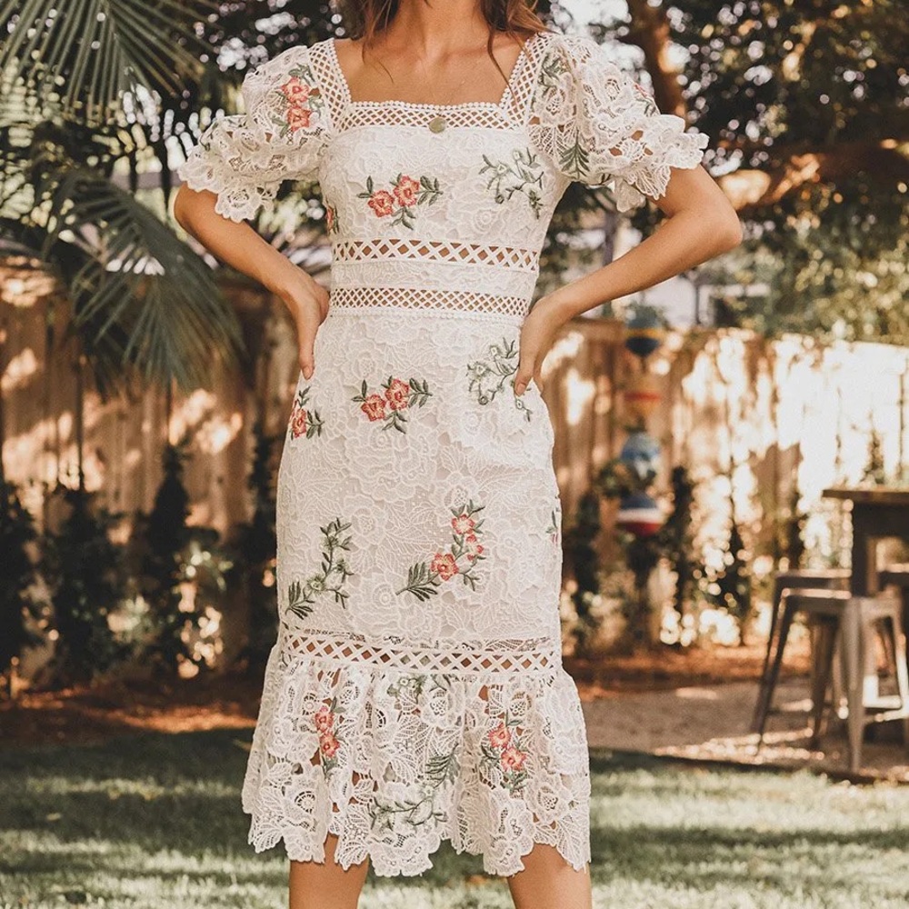 Saylor NYC Lottie dress - floral embroidery